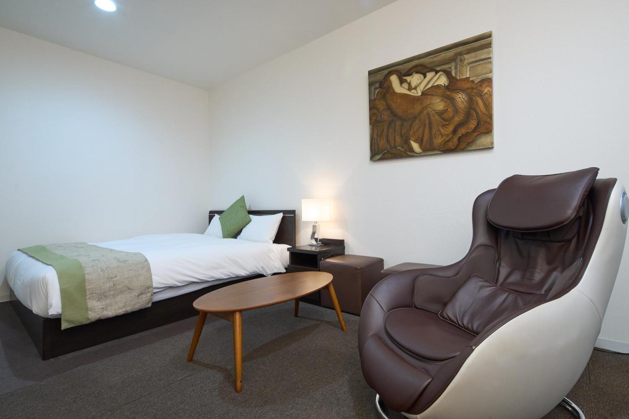 Hotel Tohkai Atsugi Exteriör bild