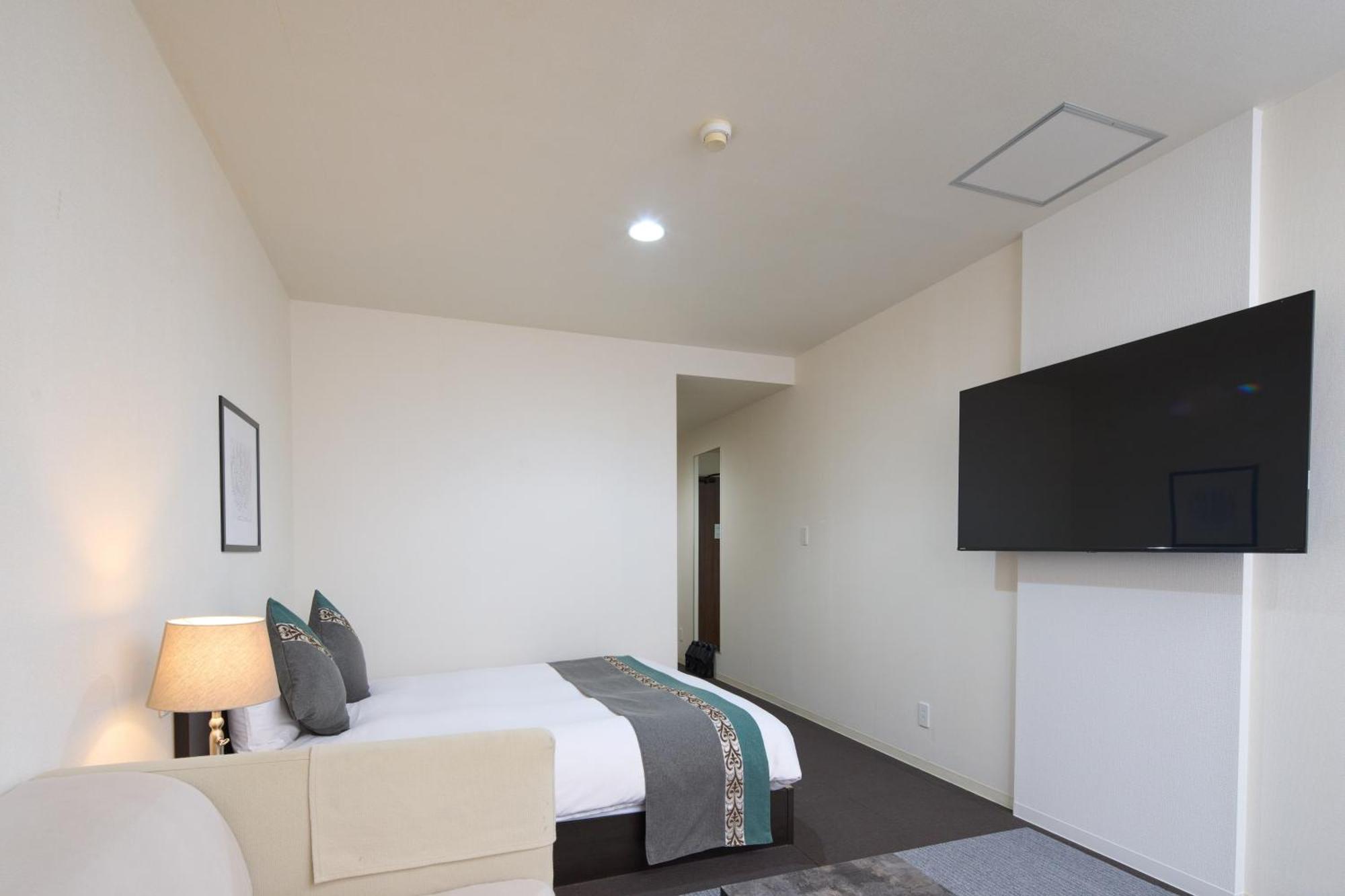 Hotel Tohkai Atsugi Exteriör bild