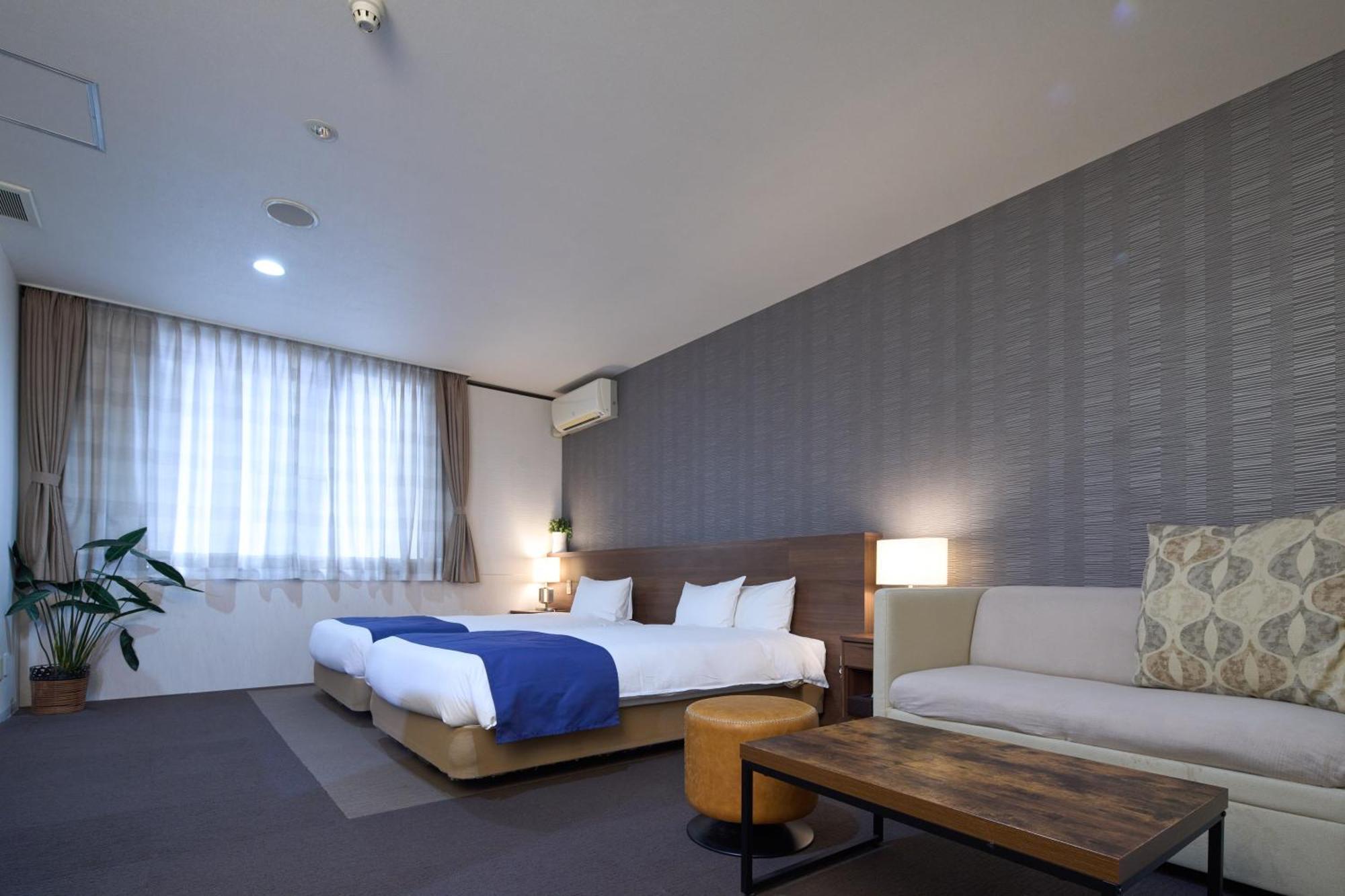 Hotel Tohkai Atsugi Exteriör bild