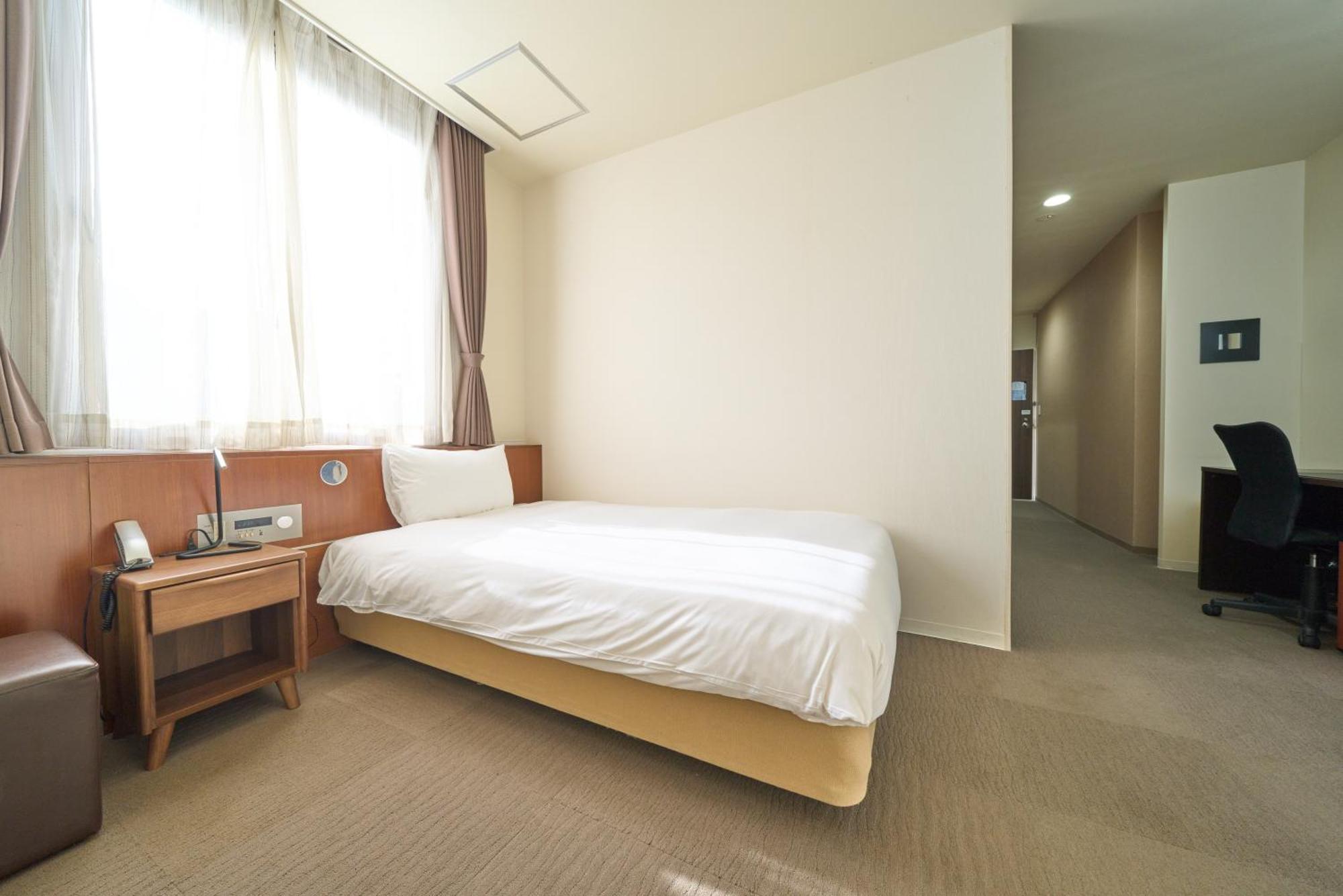 Hotel Tohkai Atsugi Exteriör bild