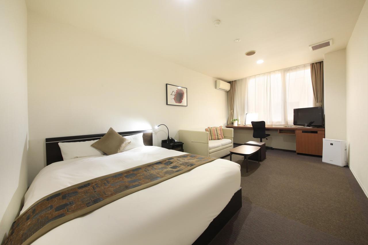 Hotel Tohkai Atsugi Exteriör bild