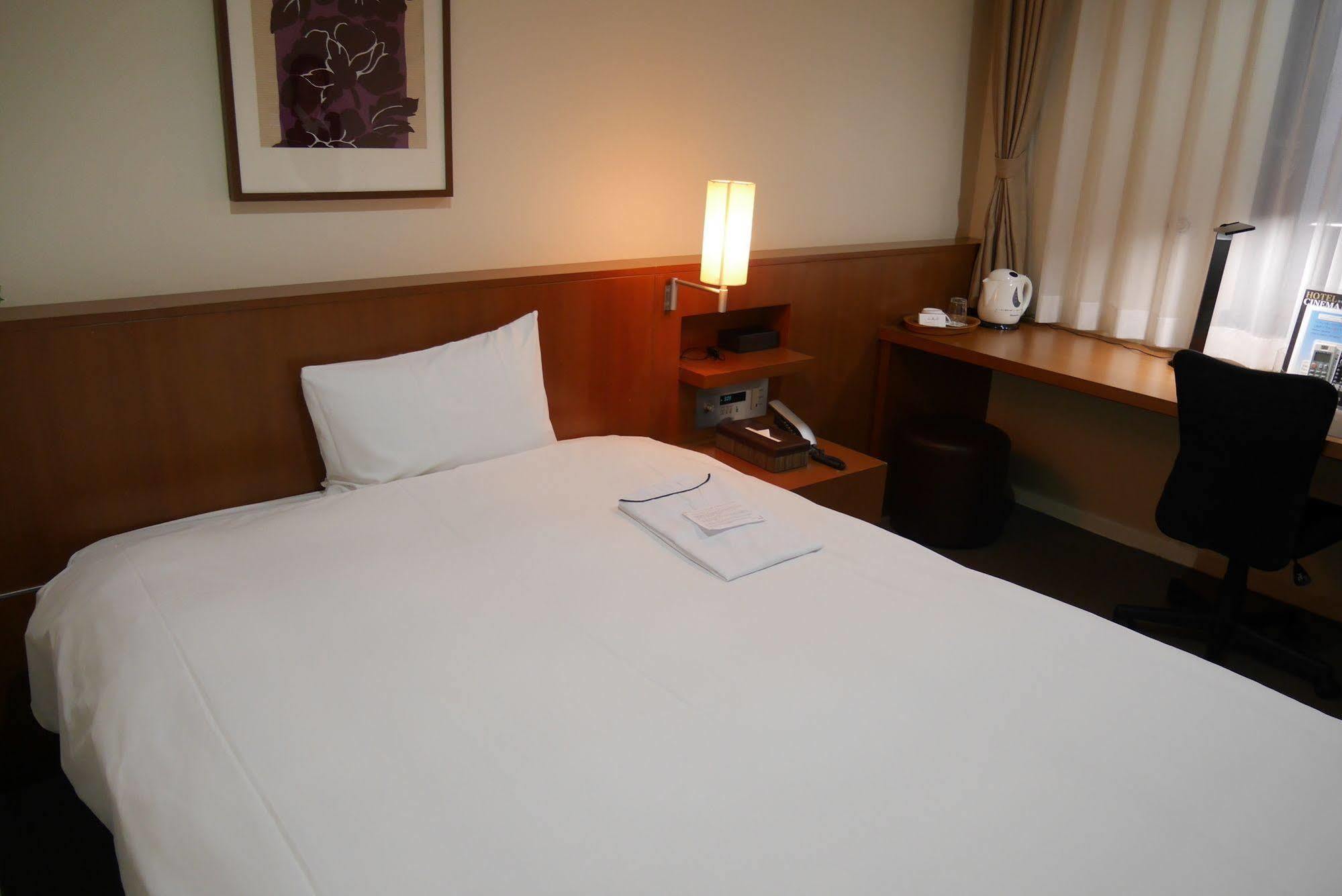 Hotel Tohkai Atsugi Exteriör bild